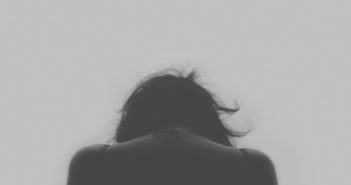 Dores no nervo ciático em casos de endometriose profunda e seus sintomas!